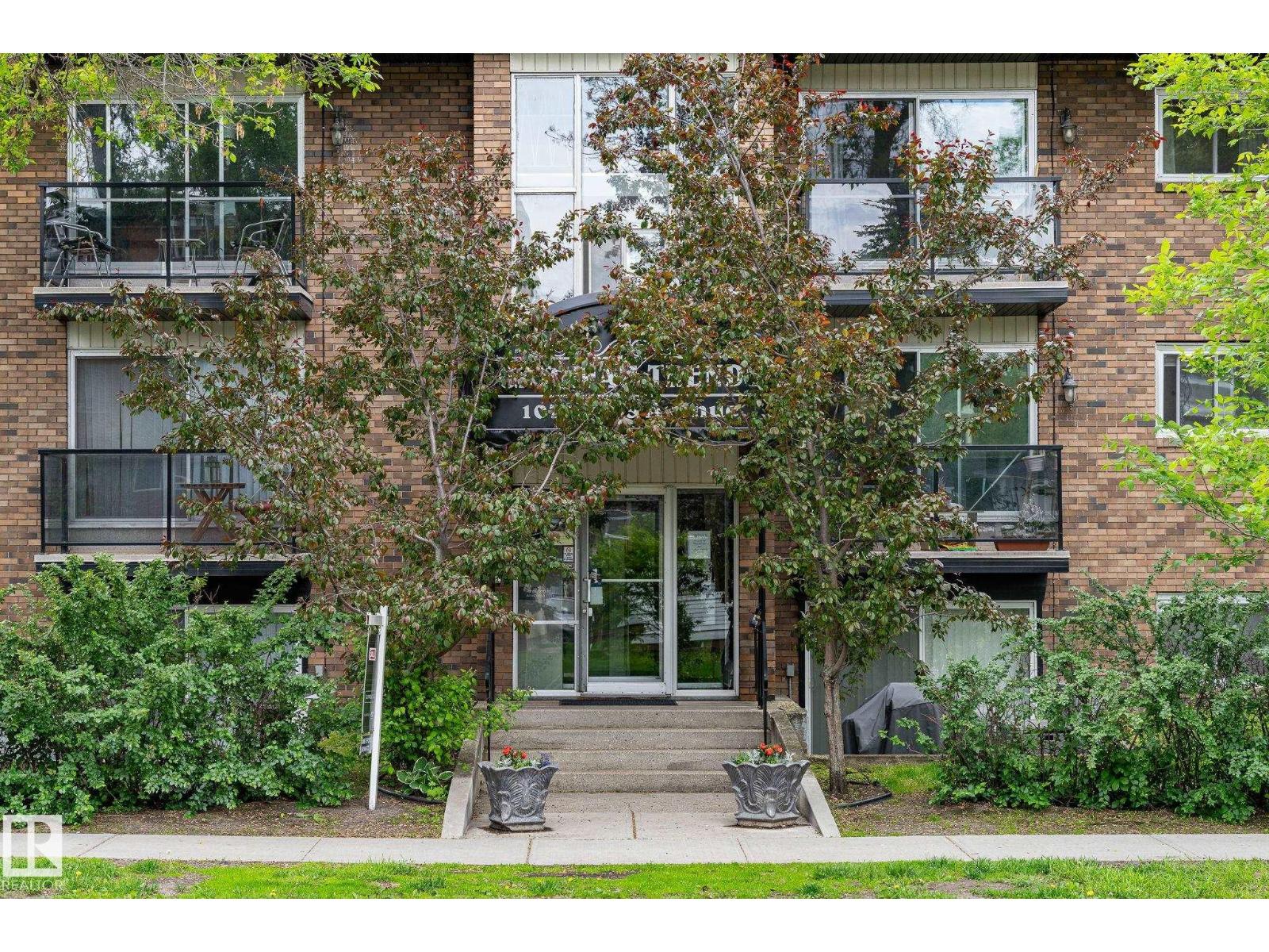 #405 10745 83 AV NW - 31