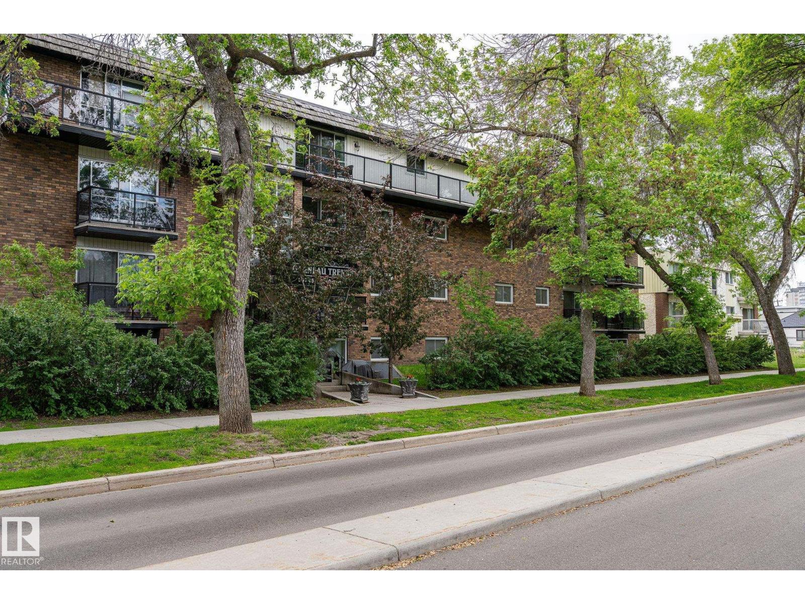 #405 10745 83 AV NW - 33