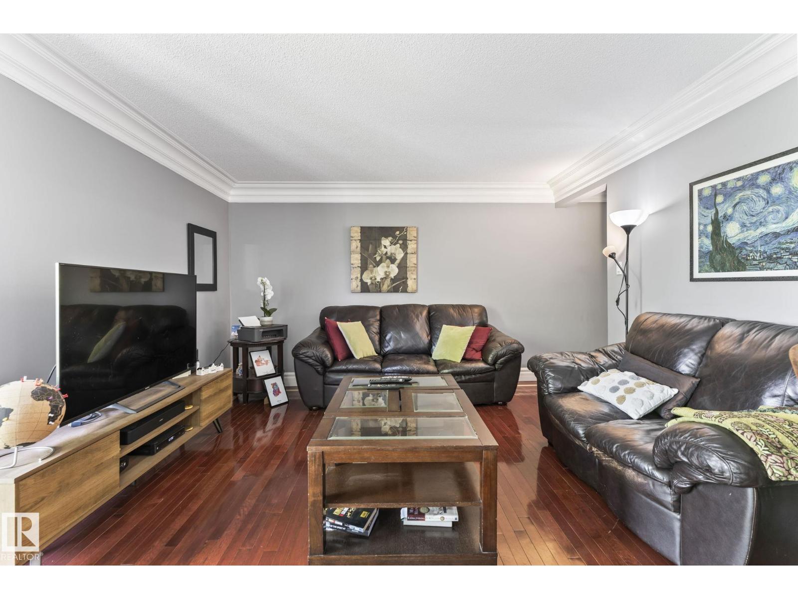 #405 10745 83 AV NW - 7