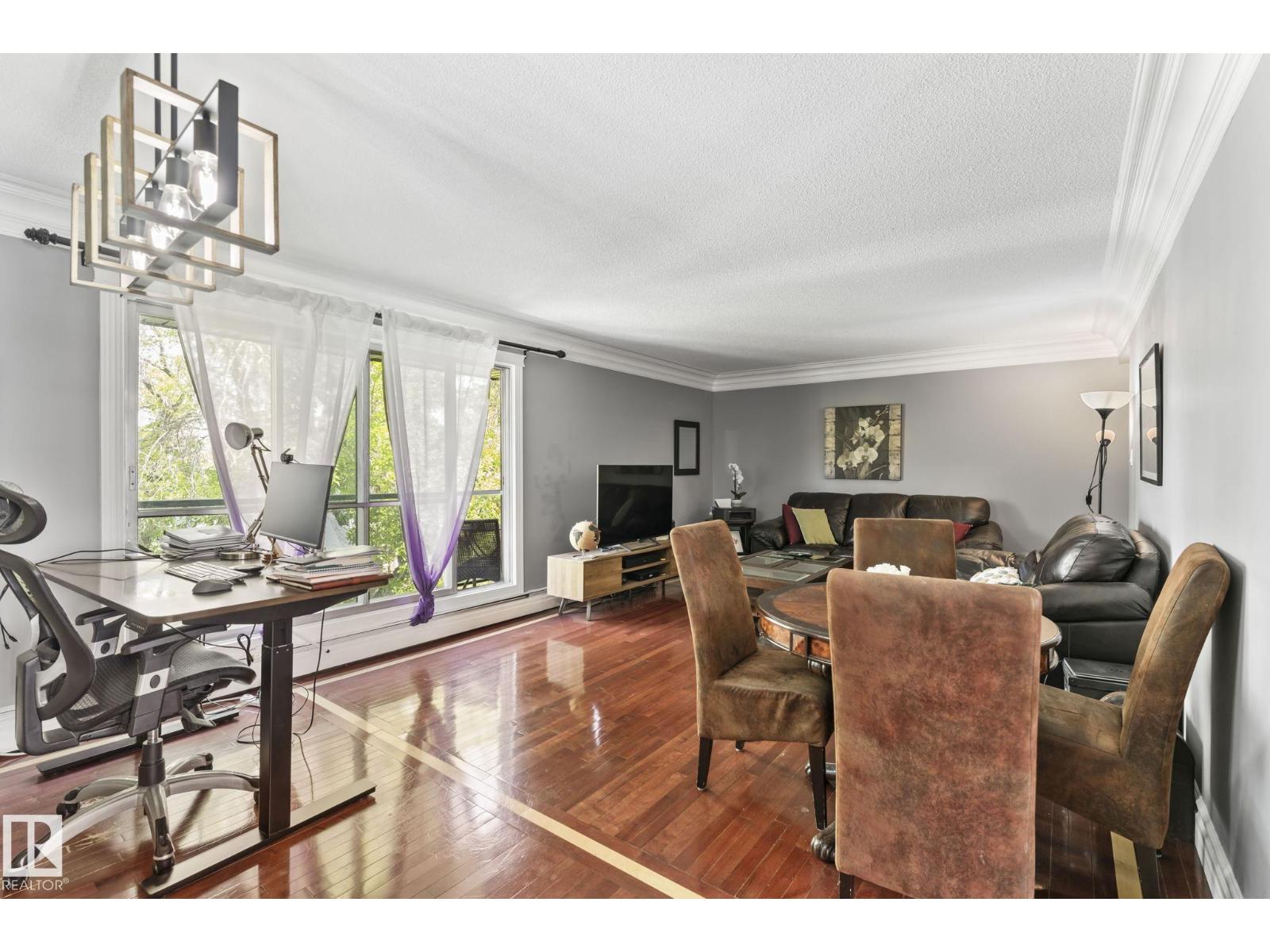 #405 10745 83 AV NW - 9