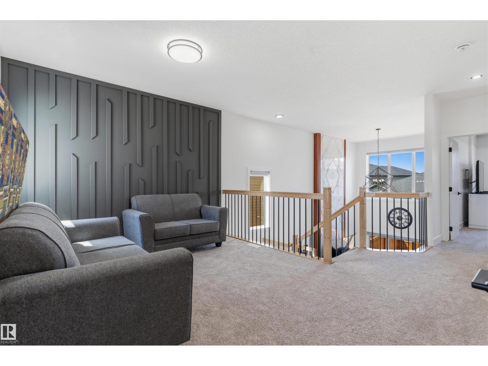 439 Roberts Crescent - 18