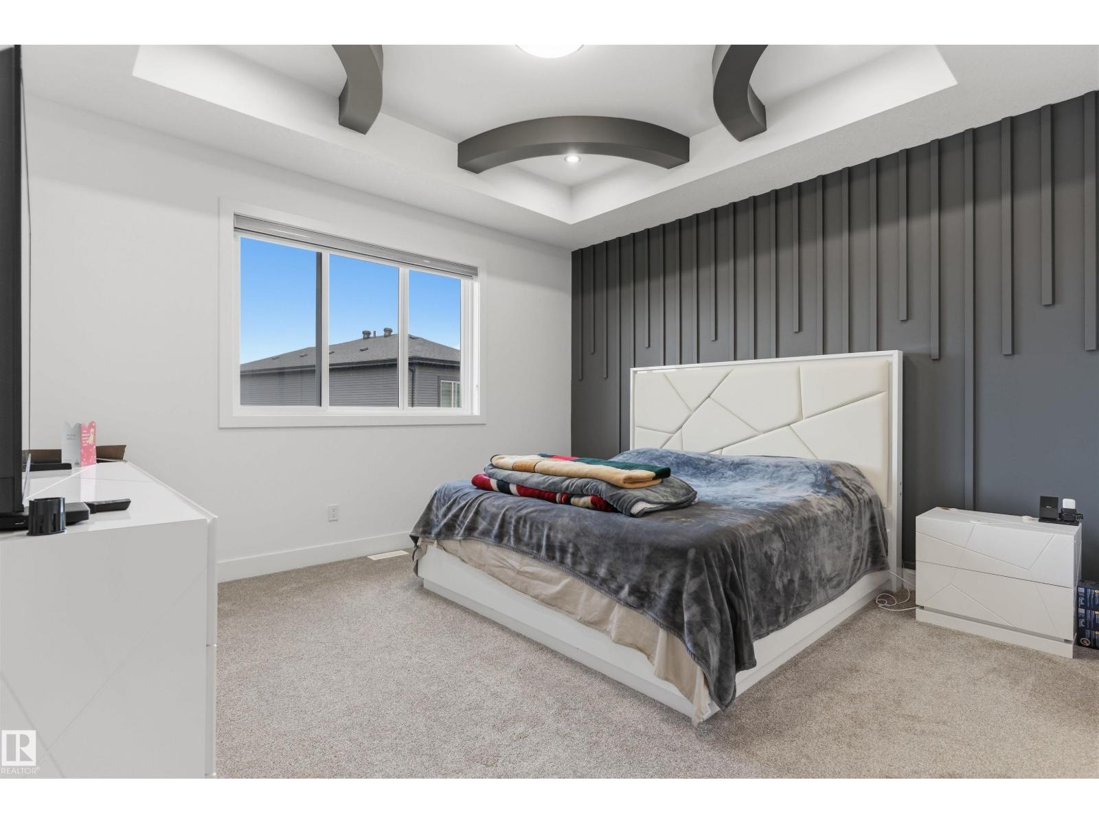 439 Roberts Crescent - 19