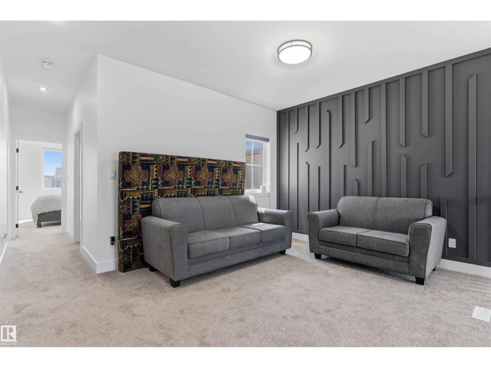 439 Roberts Crescent - 25