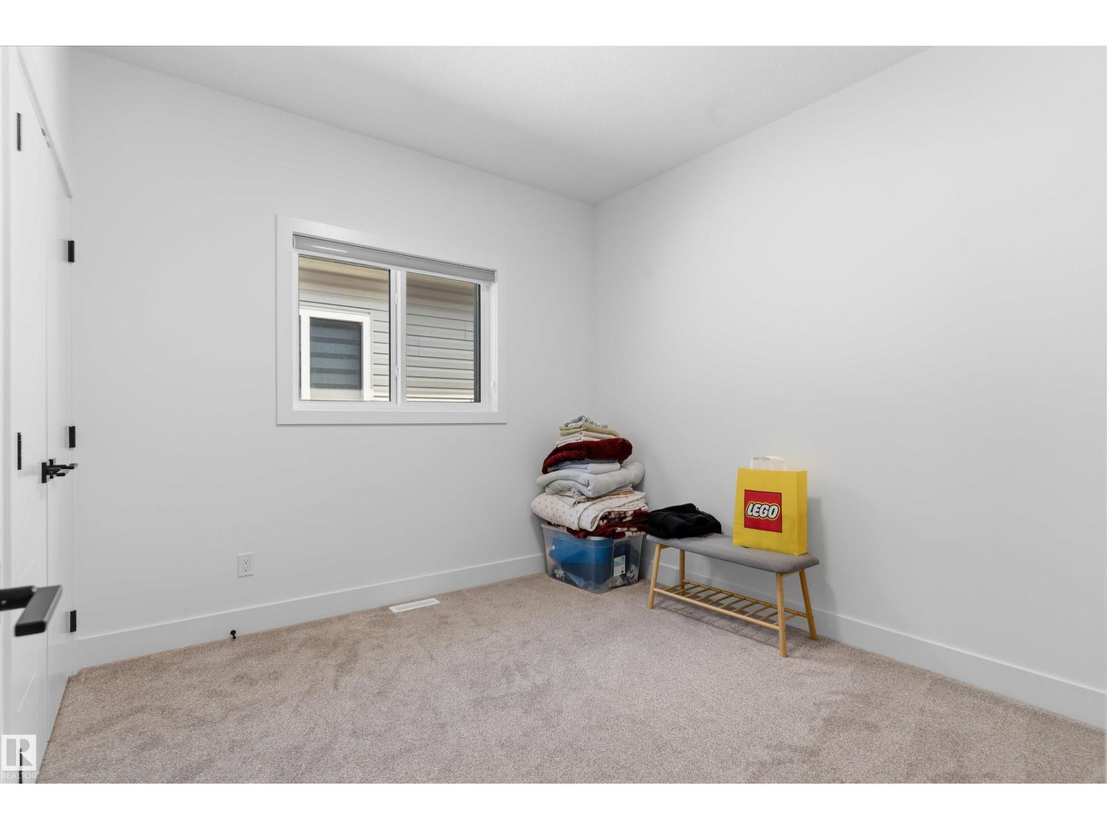 439 Roberts Crescent - 26