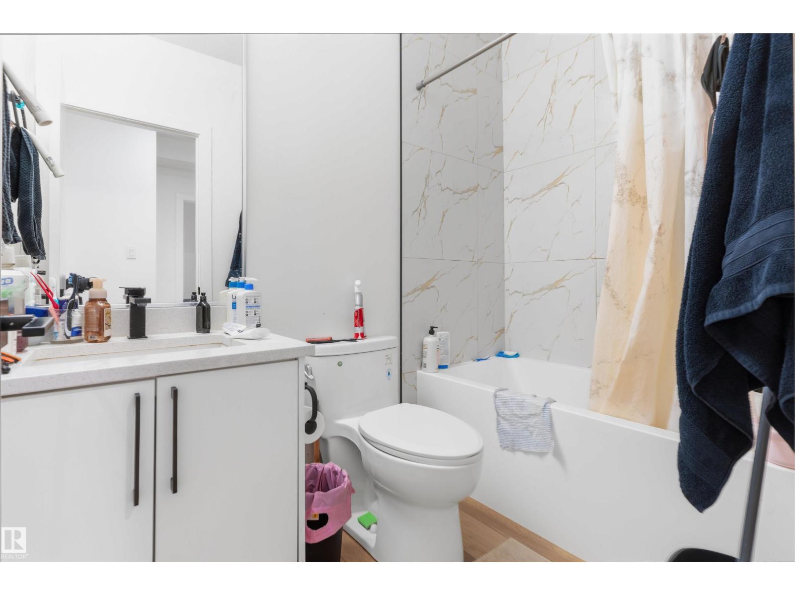 439 Roberts Crescent - 39