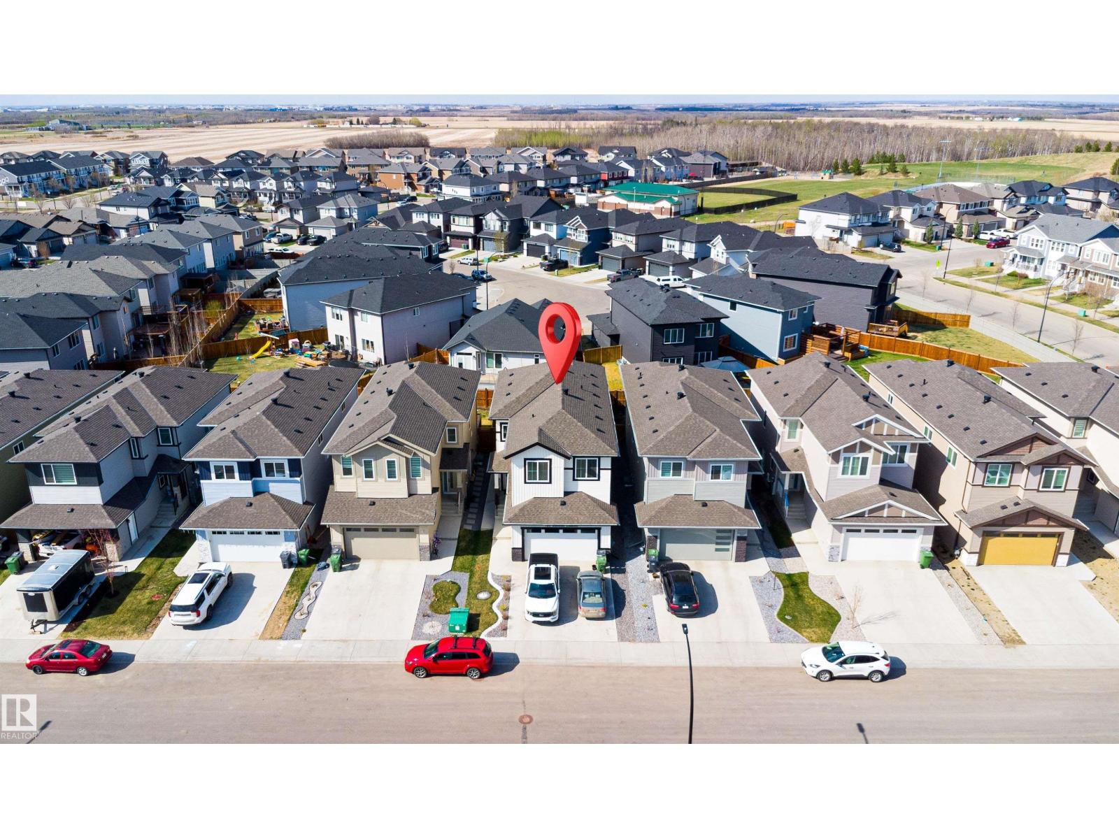 439 Roberts Crescent - 49