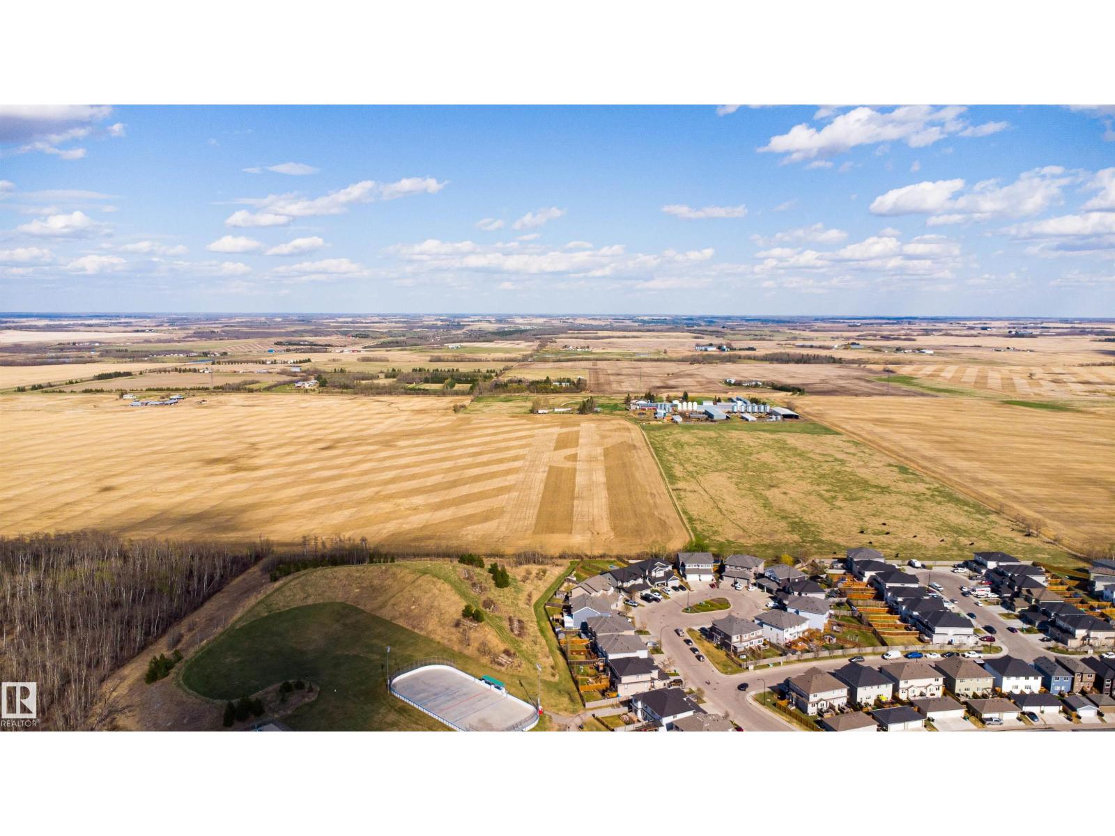 439 Roberts Crescent - 54