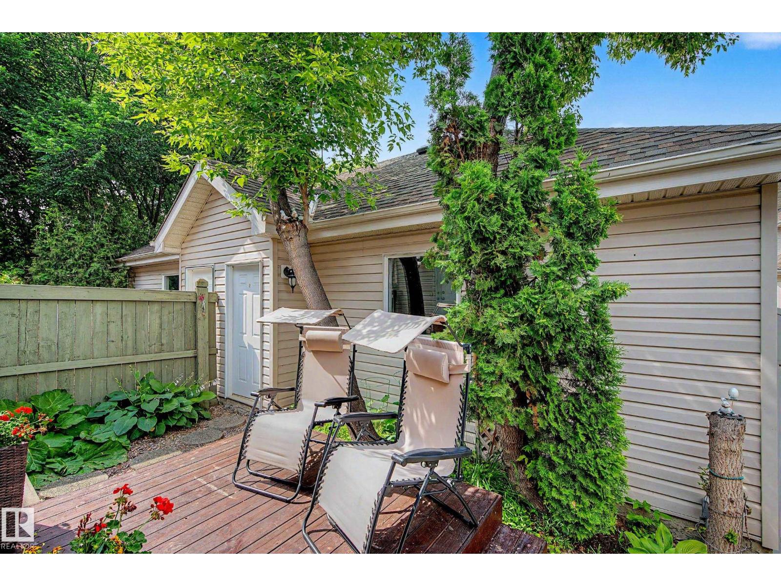 9130 100A AV NW - 46