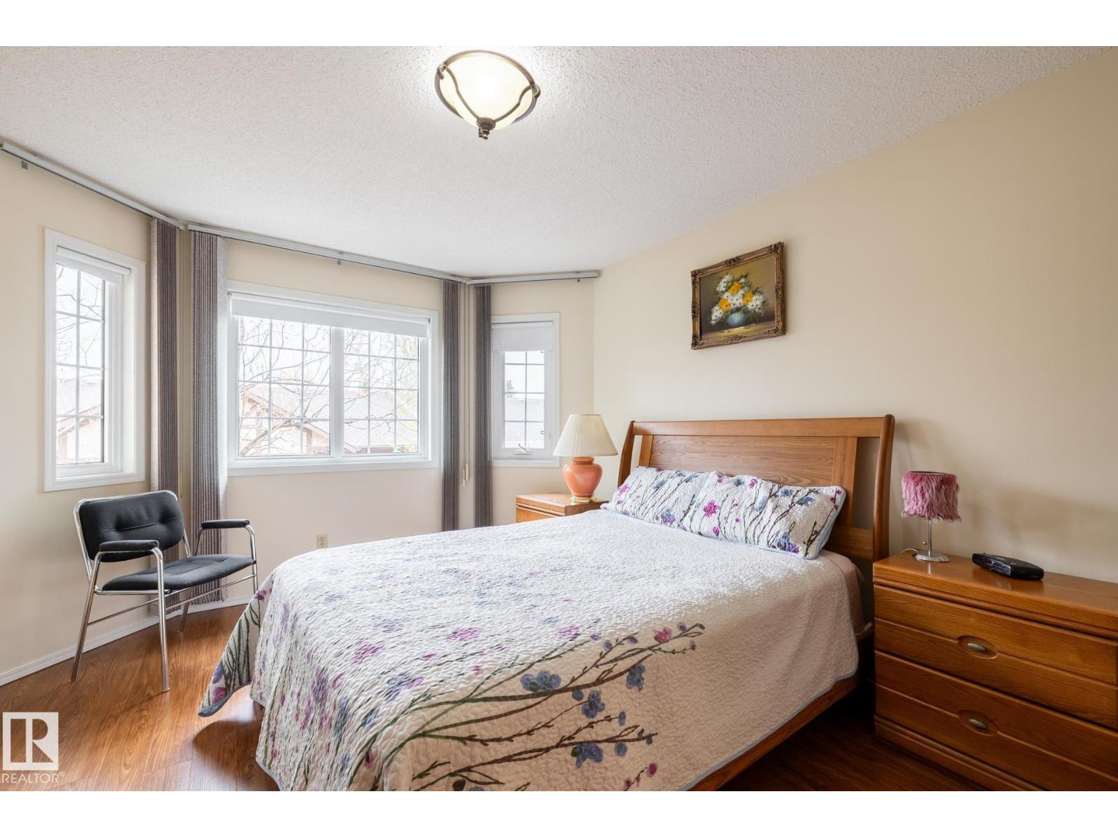 #310 17151 94A AV NW - Image 19