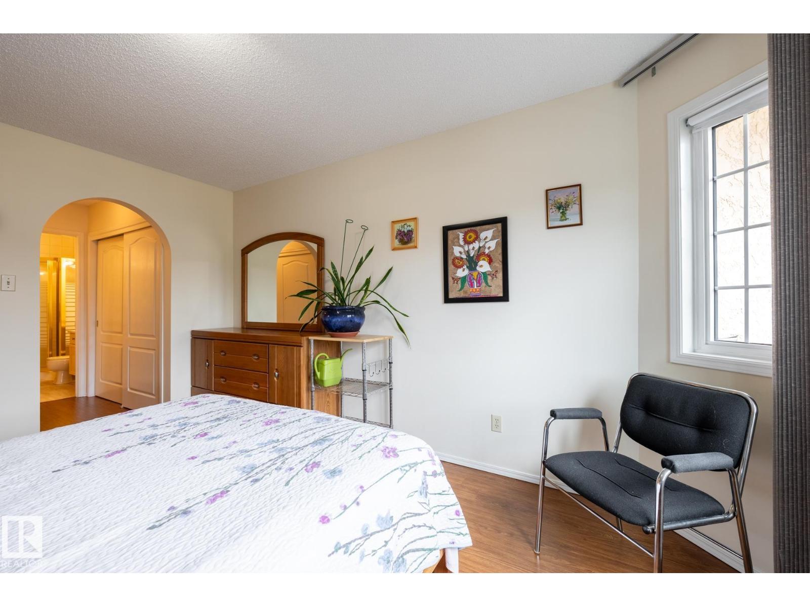 #310 17151 94A AV NW - 22