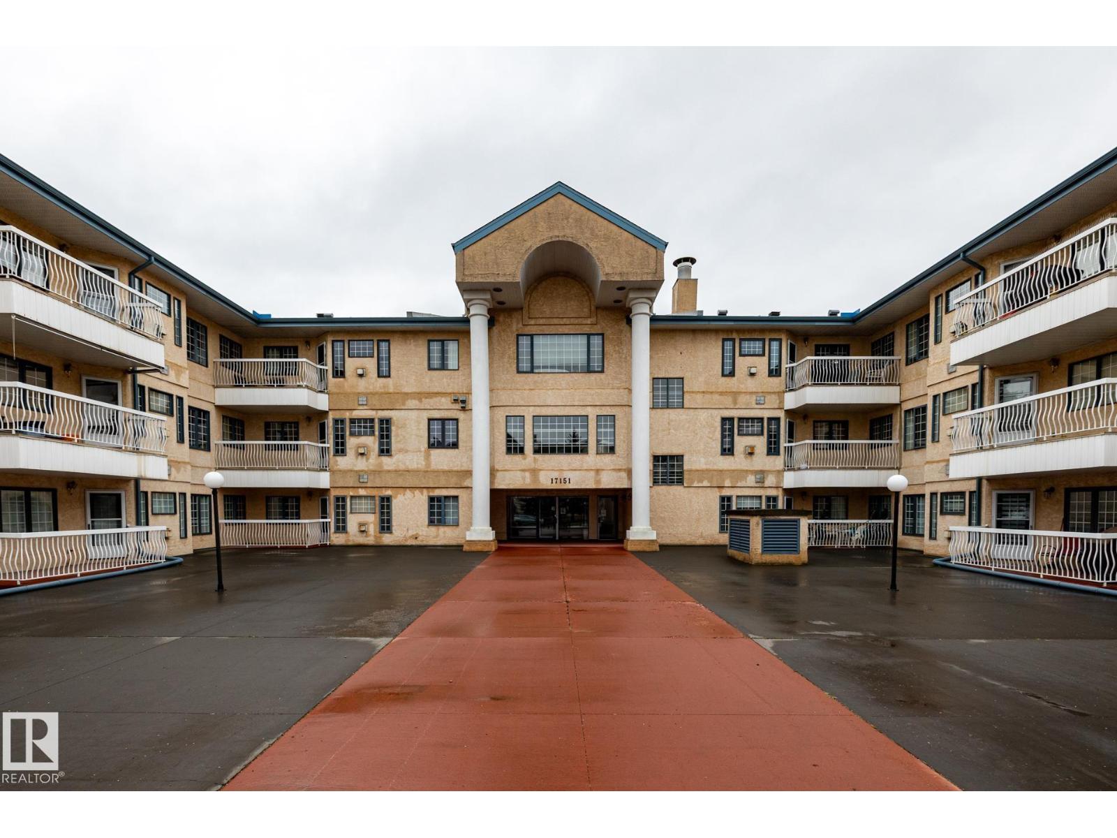 #310 17151 94A AV NW - 36