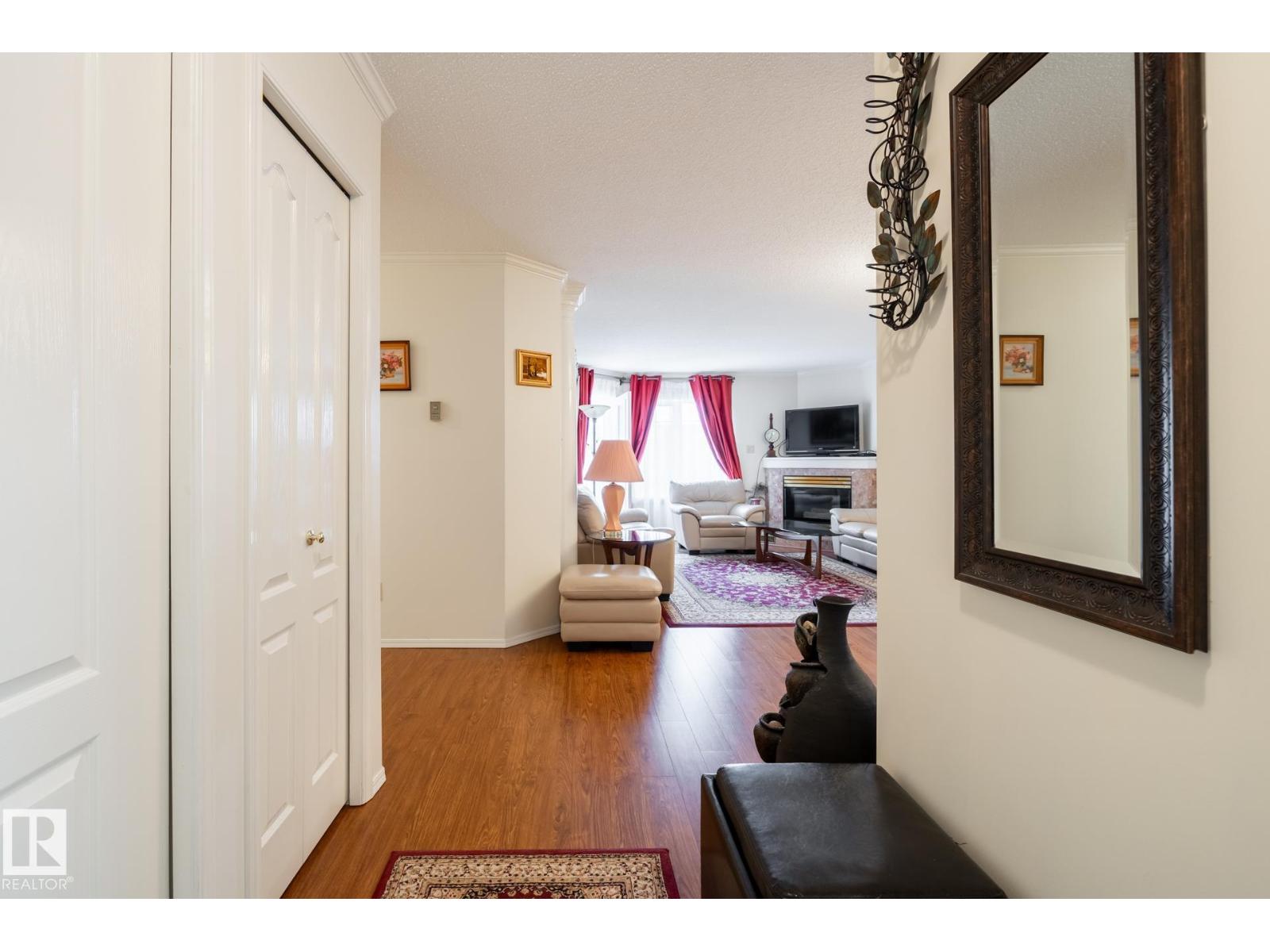 #310 17151 94A AV NW - Image 9