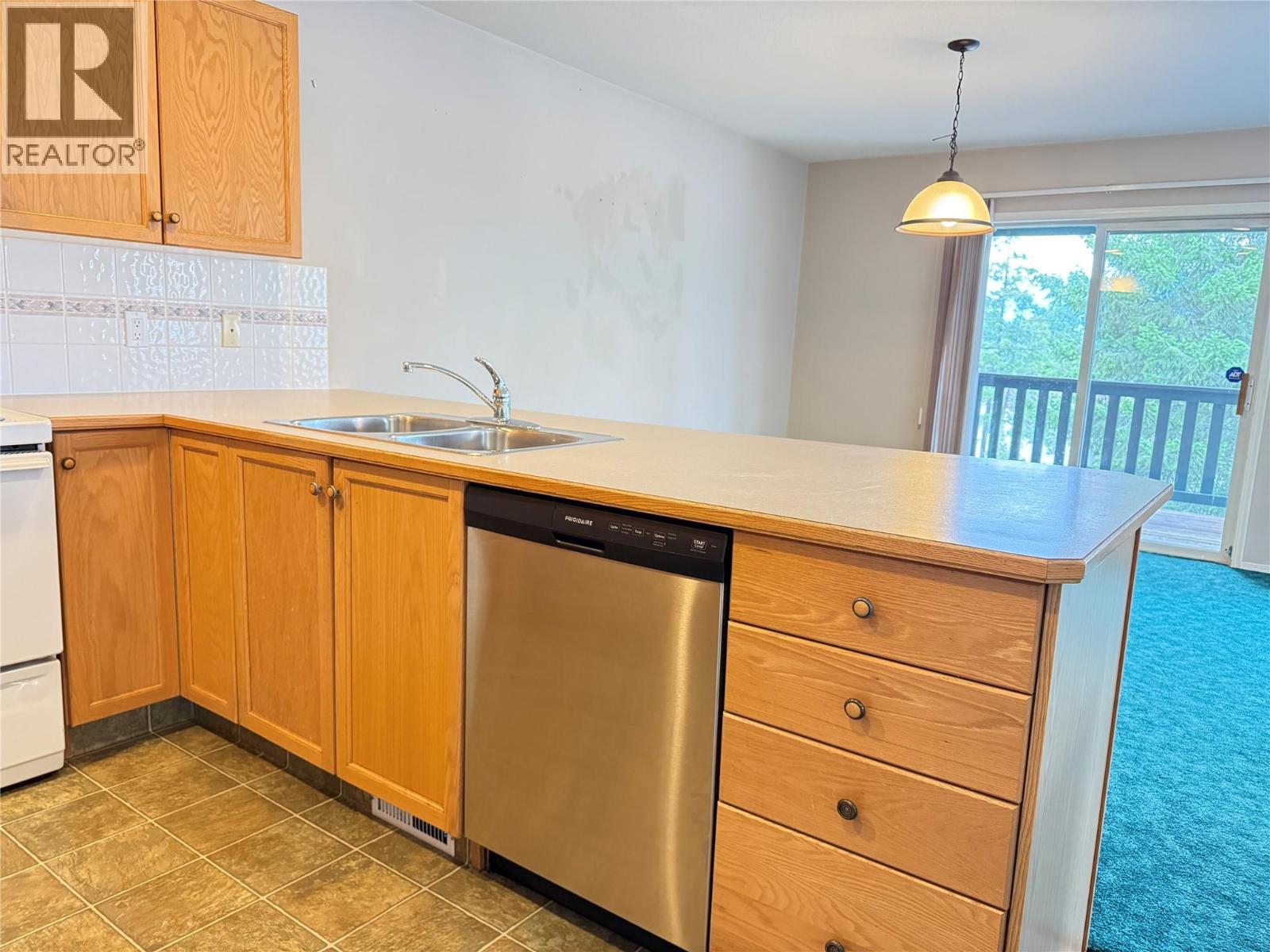 18A Wolf Crescent - 8