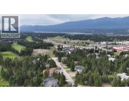 18a Wolf Crescent, Windermere, BC V0A1K2 Photo 41