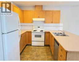 Primary Bedroom - 18a Wolf Crescent, Windermere, BC V0A1K2 Photo 7