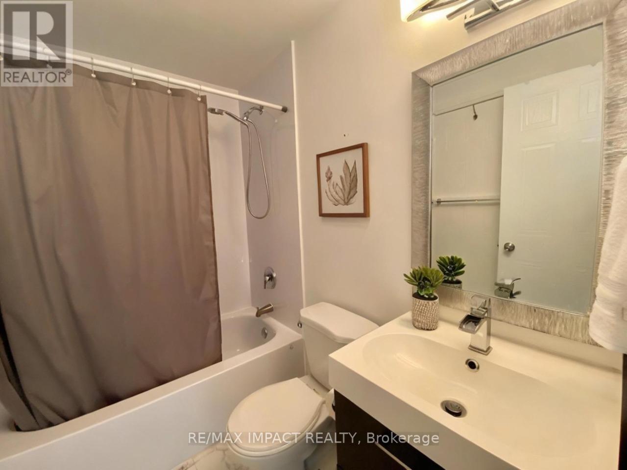 17 PIDDUCK STREET - 7