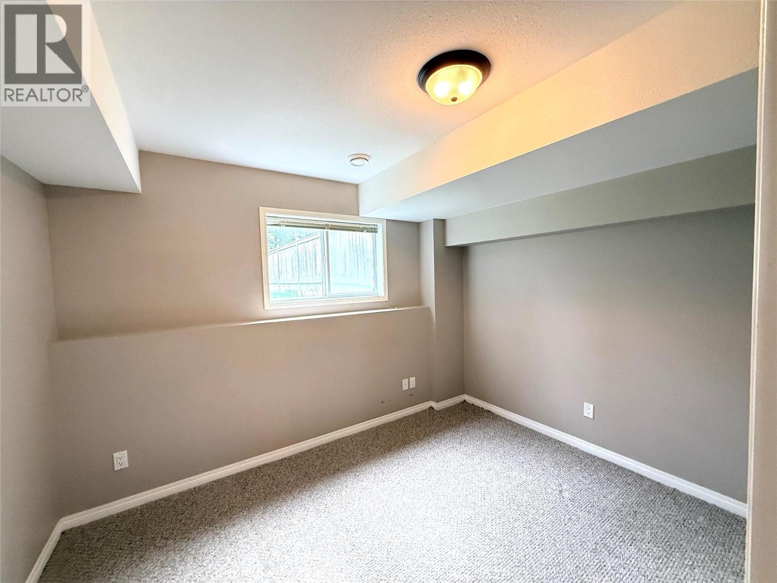 18A Wolf Crescent - 35