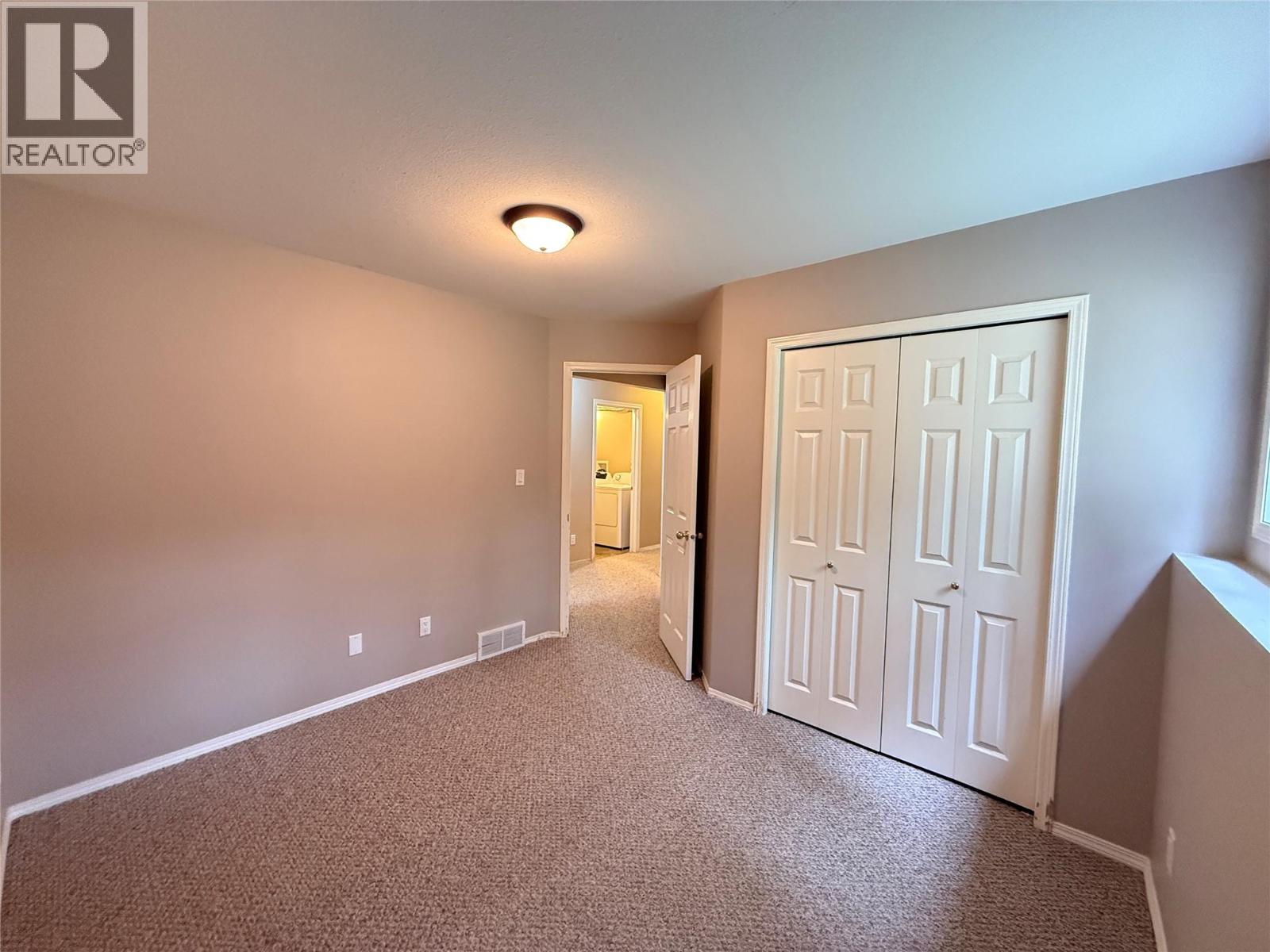 18A Wolf Crescent - 34