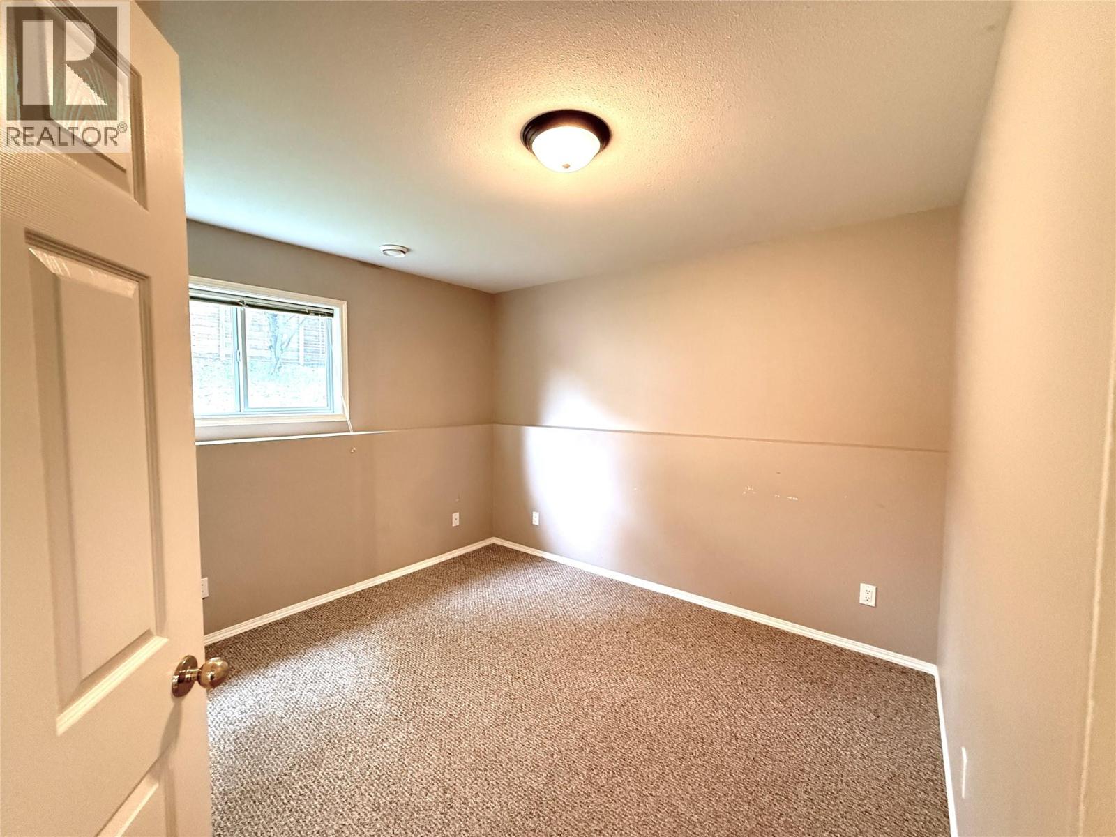18A Wolf Crescent - 33