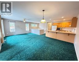 Living room - 18a Wolf Crescent, Windermere, BC V0A1K2 Photo 11