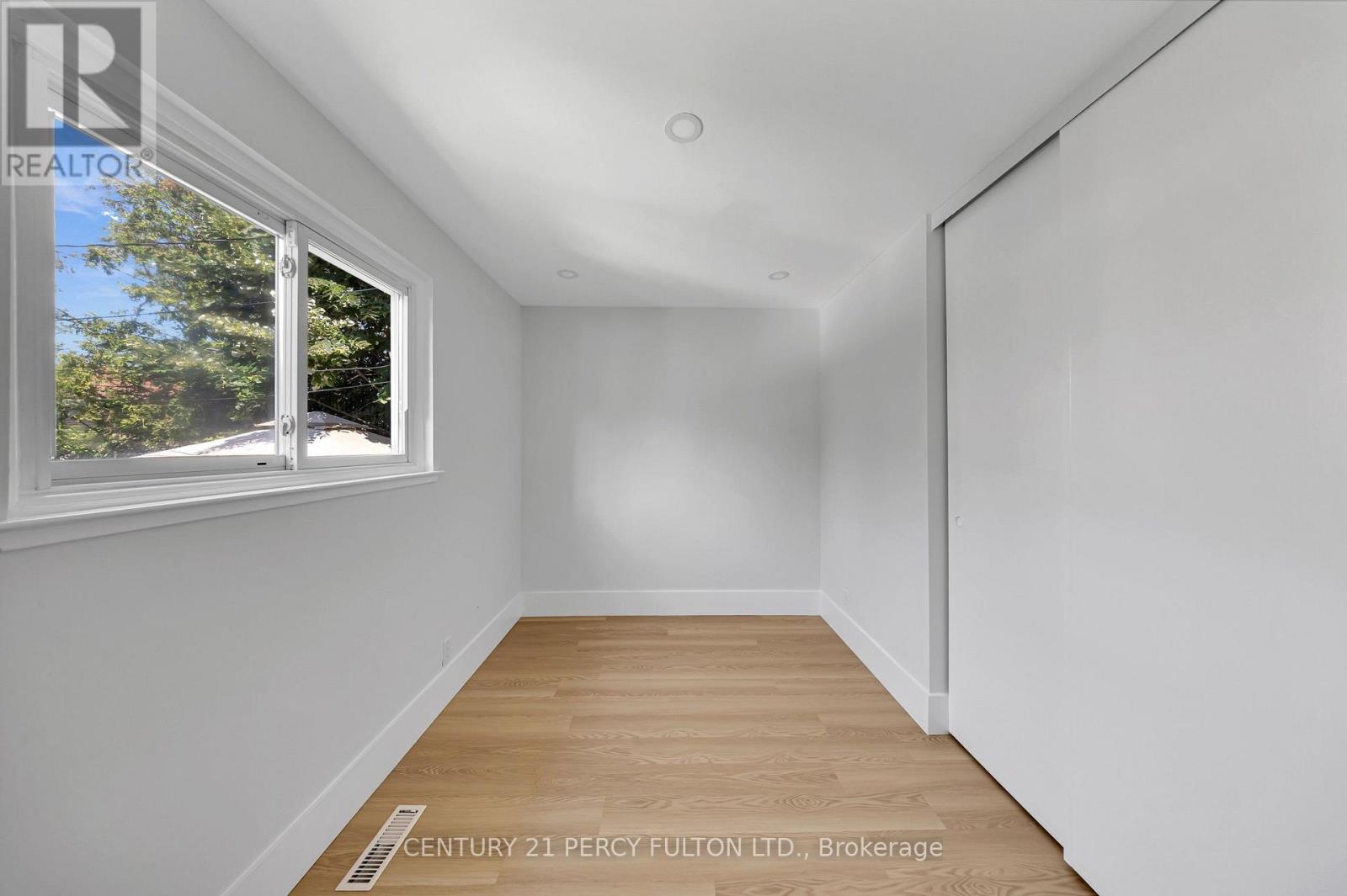 714 LUBLIN AVENUE - 15