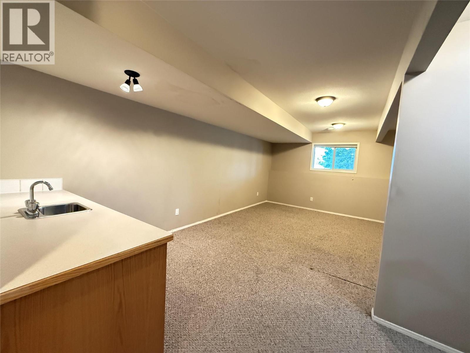 18A Wolf Crescent - 27