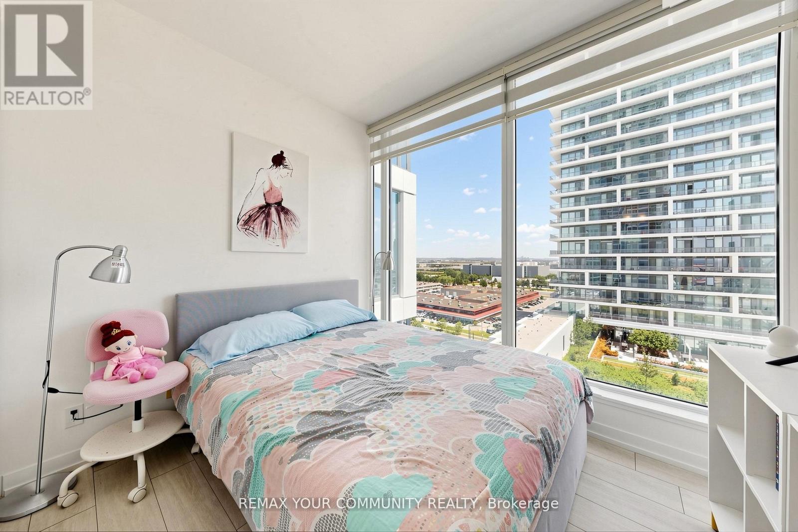 #1503 898 PORTAGE PARKWAY - 25