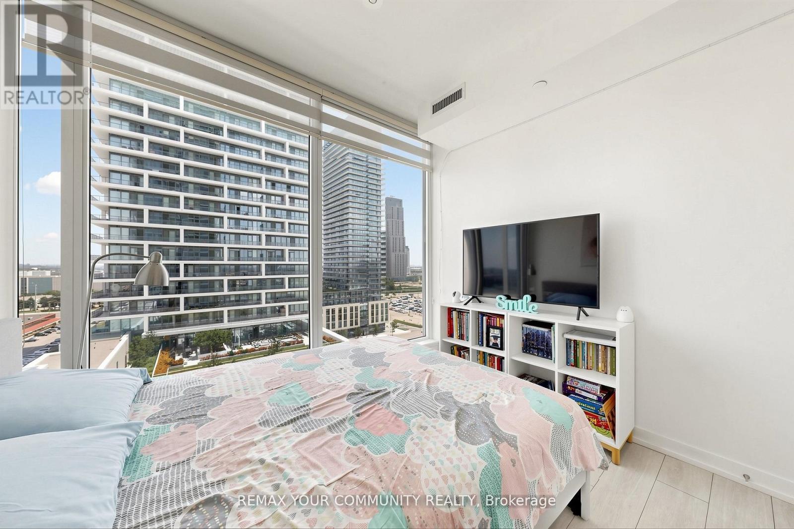 #1503 898 PORTAGE PARKWAY - 26