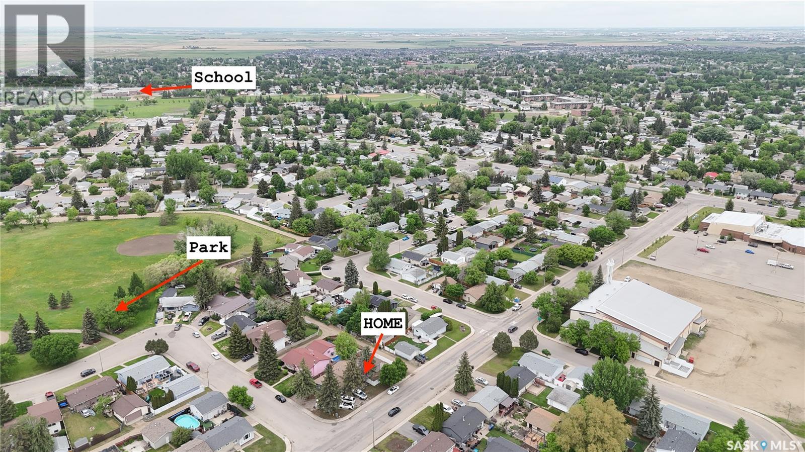 2 McDougall CRESCENT - 22