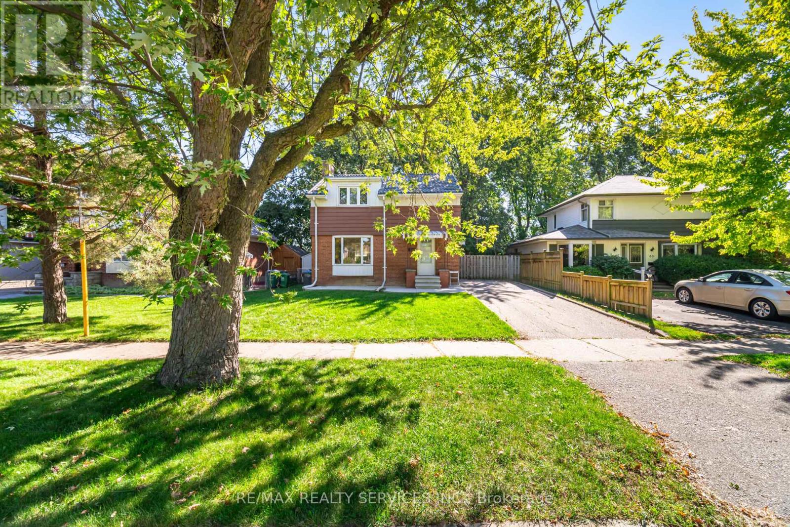 85 ELDOMAR AVENUE - 4