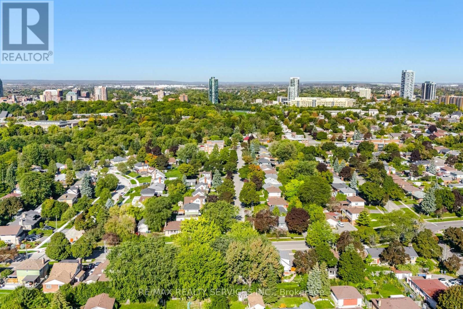 85 ELDOMAR AVENUE - 42