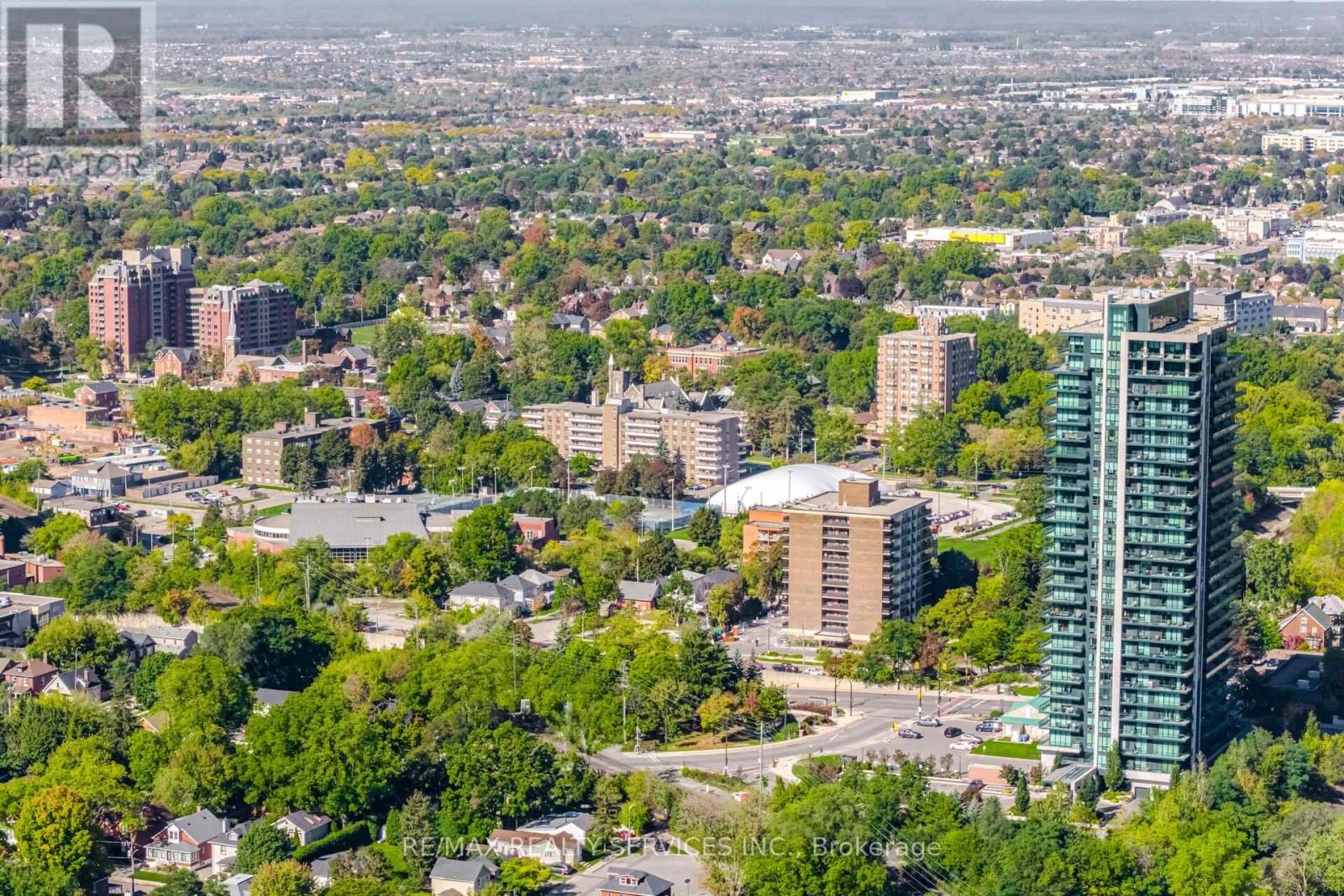 85 ELDOMAR AVENUE - 48