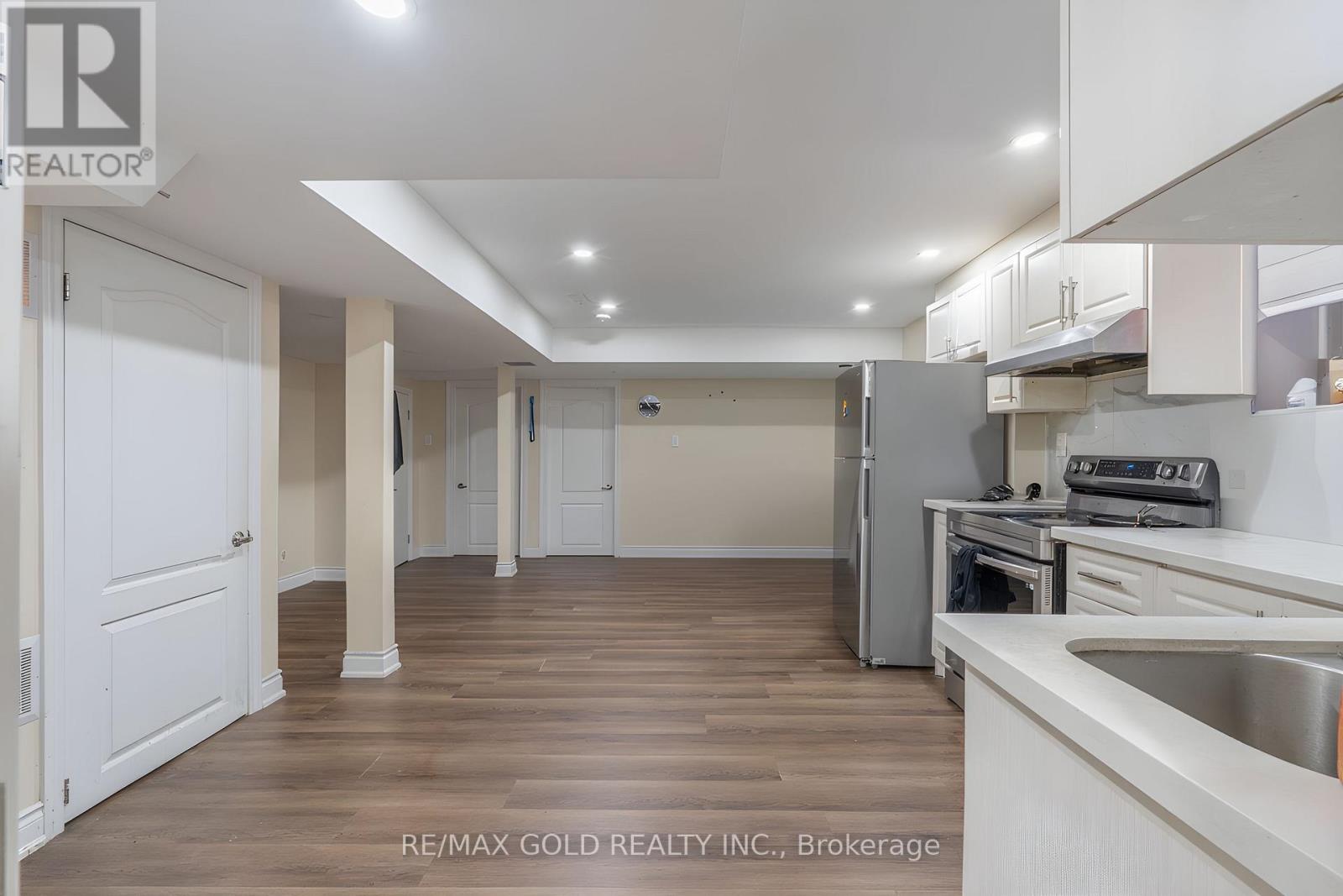 409 FERNFOREST DRIVE - 27