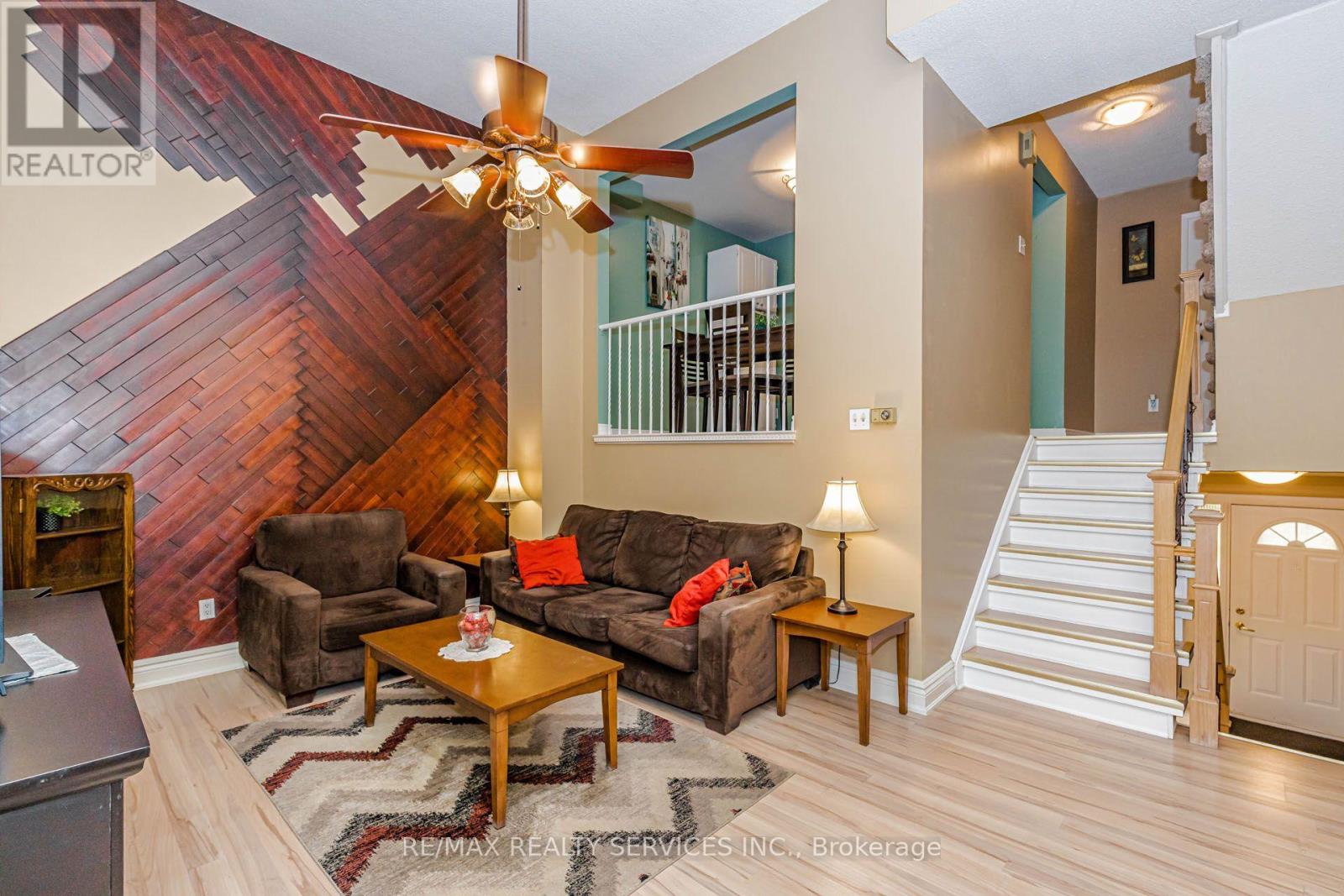 47 DAWSON CRESCENT - 8