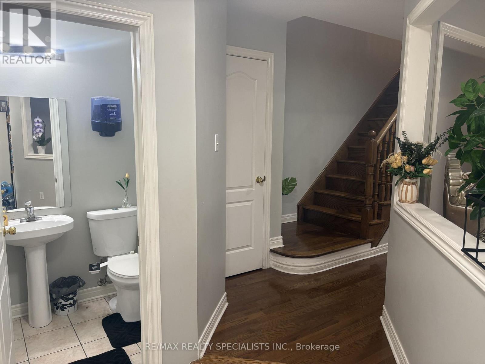 3137 BENTLEY DRIVE - 3