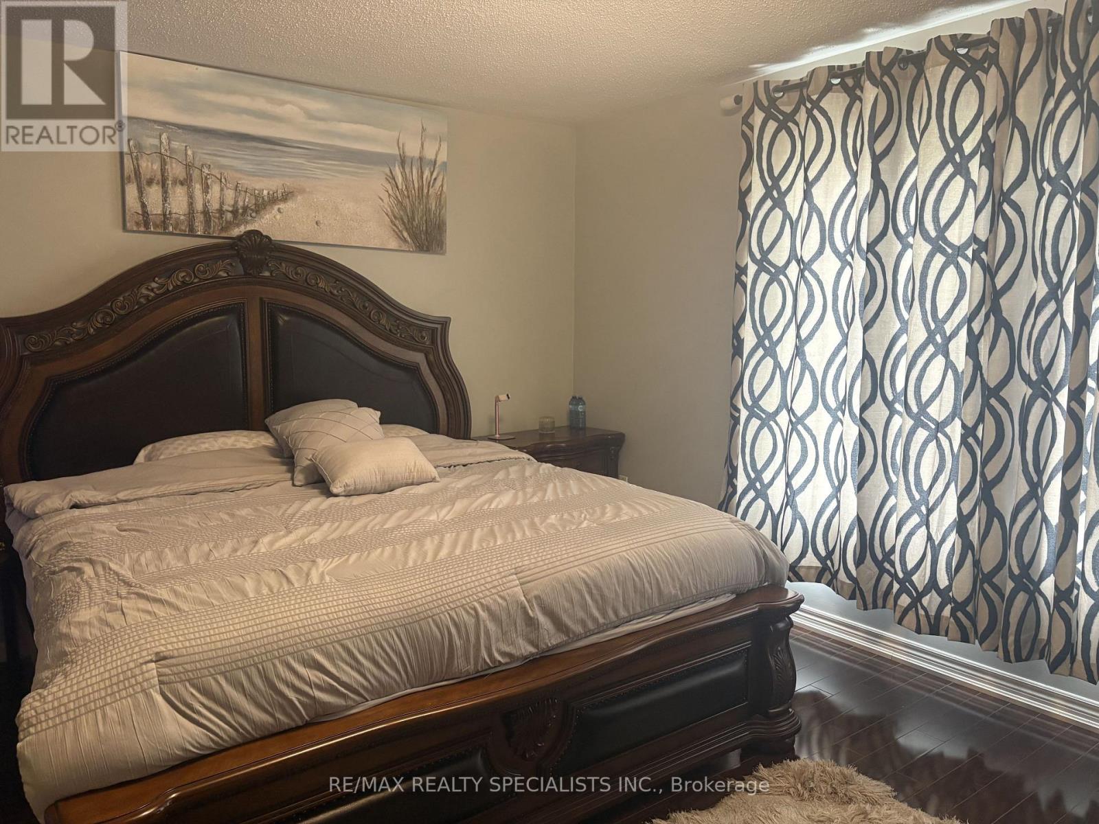 3137 BENTLEY DRIVE - 30
