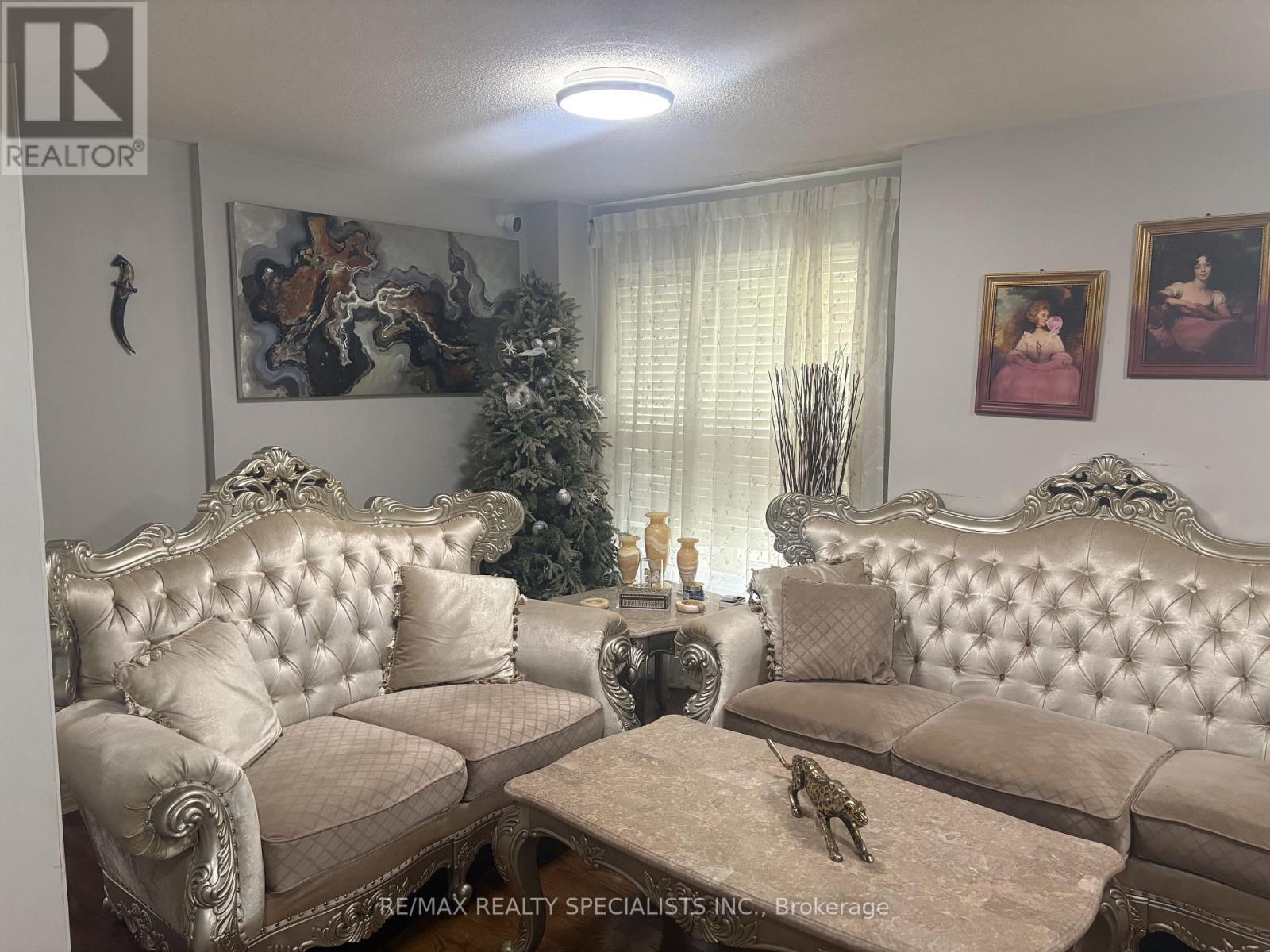 3137 BENTLEY DRIVE - 9