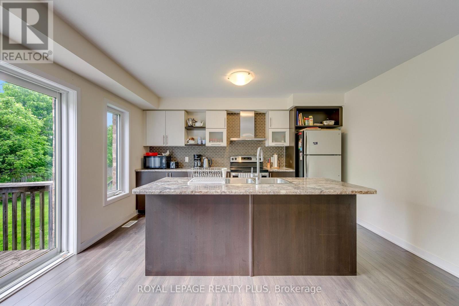 68 CRAFTER CRESCENT - 12
