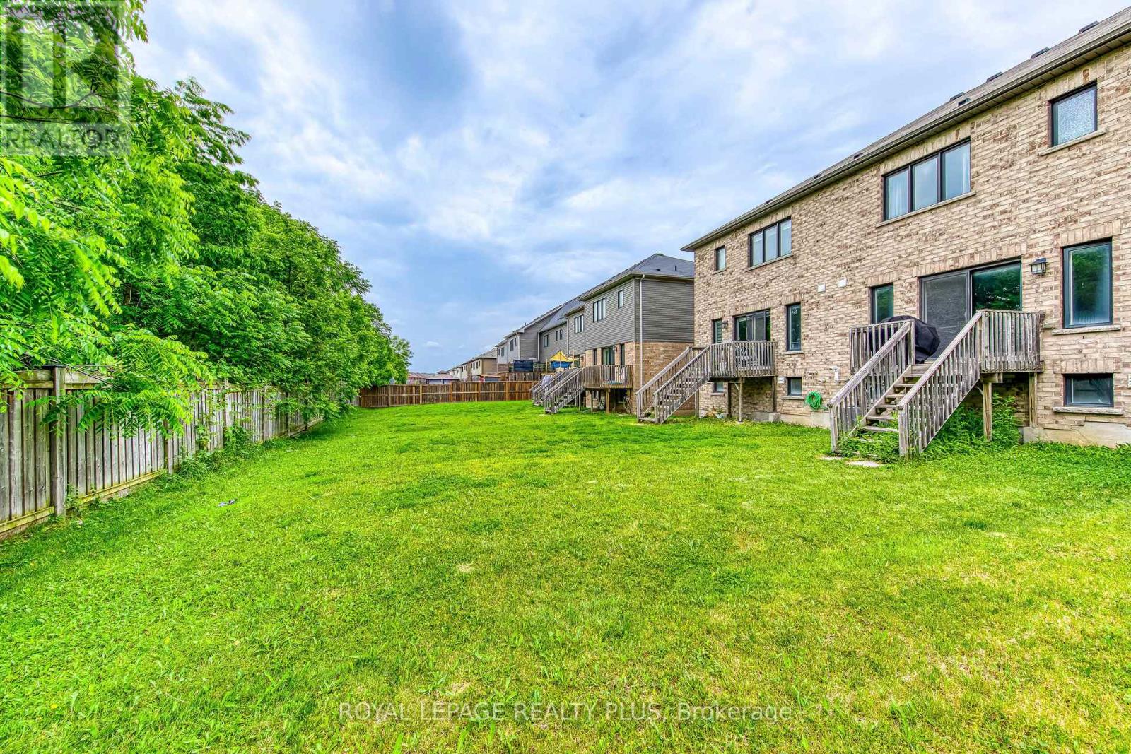 68 CRAFTER CRESCENT - 33