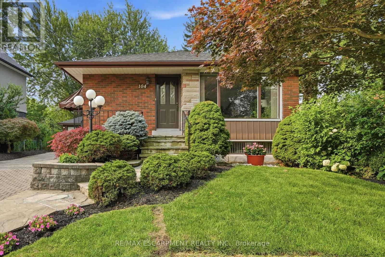 104 DALLAS AVENUE - 1