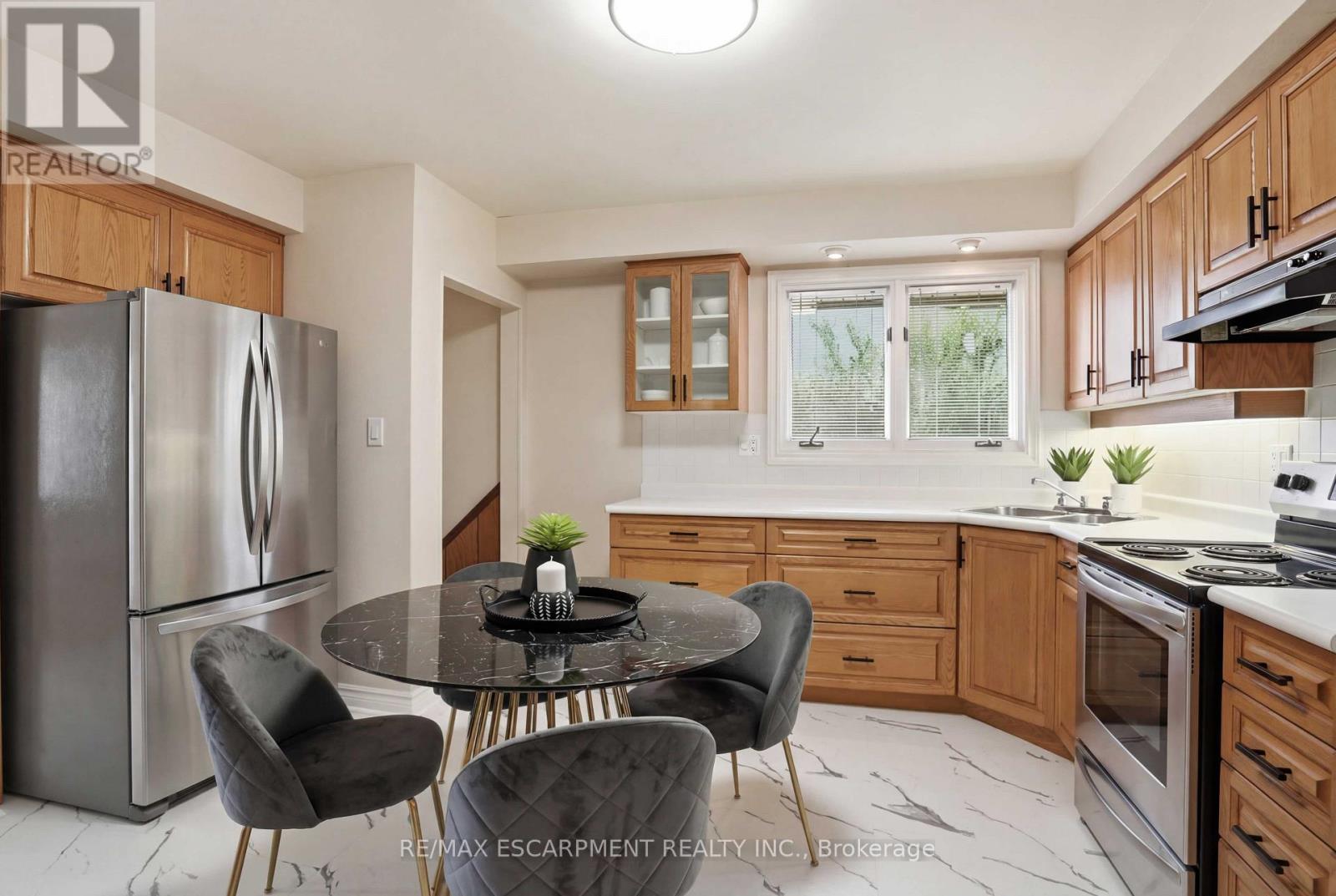 104 DALLAS AVENUE - 9