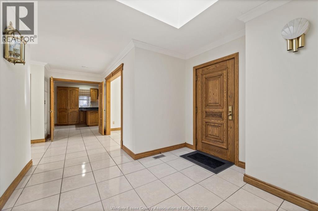 410 RUSSELL WOODS ROAD - 7