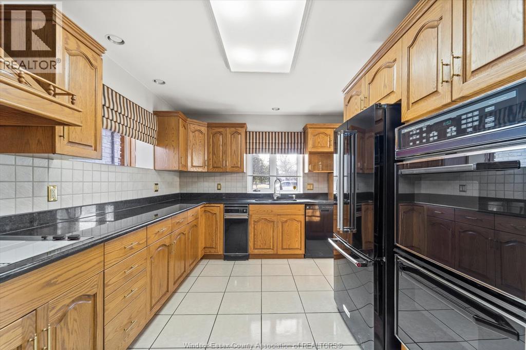 410 RUSSELL WOODS ROAD - 10