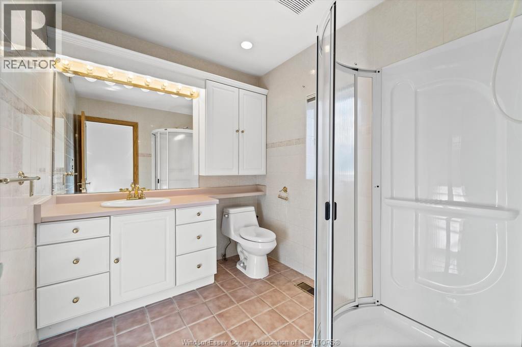 410 RUSSELL WOODS ROAD - 17