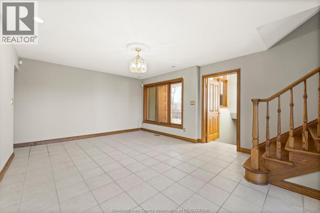 410 RUSSELL WOODS ROAD - 19
