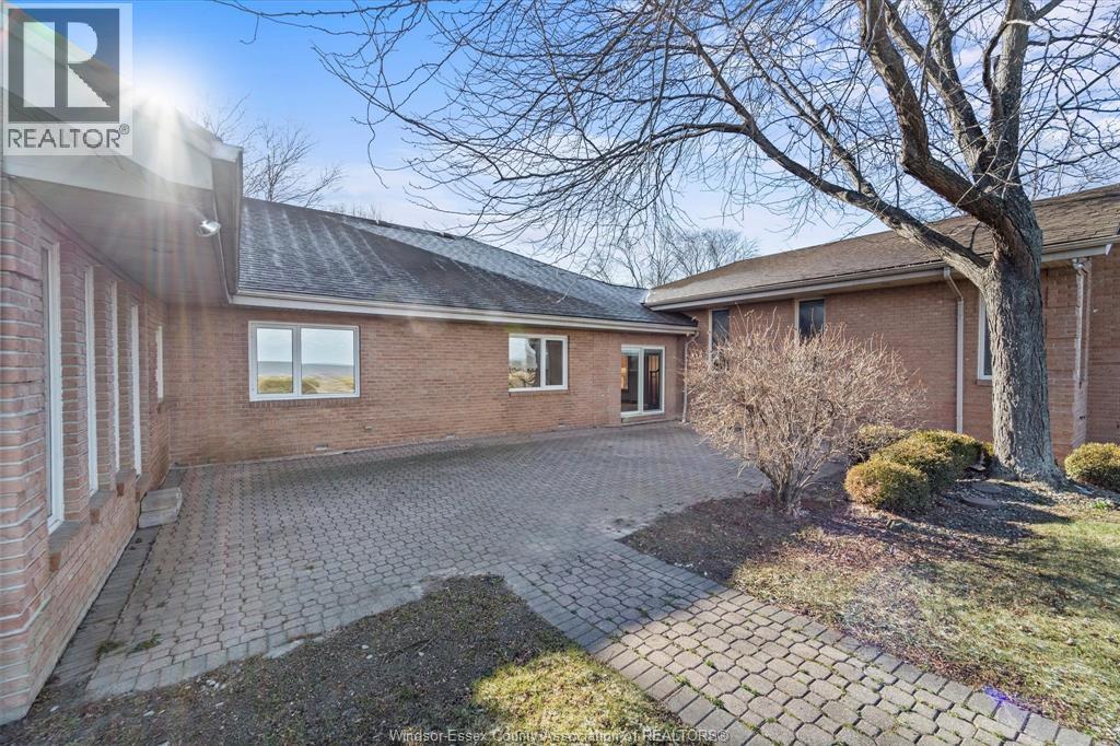 410 RUSSELL WOODS ROAD - 26