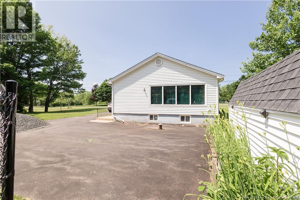 816 Pleasant Street - 5