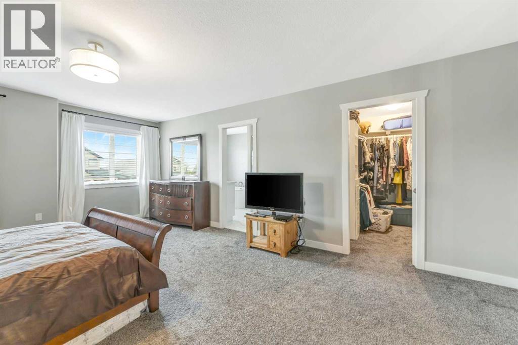 1316 47 Avenue Close - 26