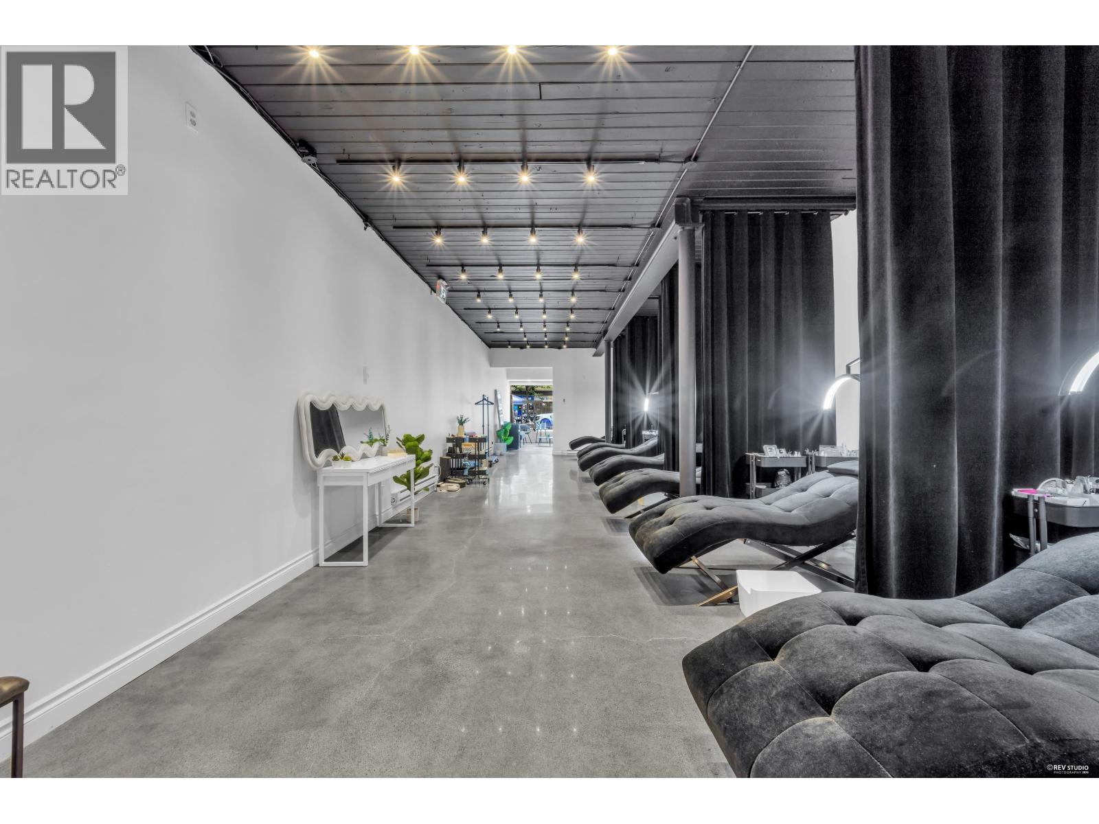 3261 W BROADWAY STREET, Vancouver — photo 3