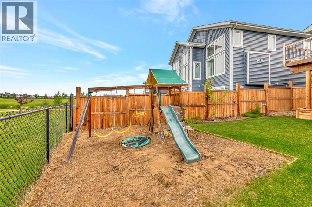 1316 47 Avenue Close - 35